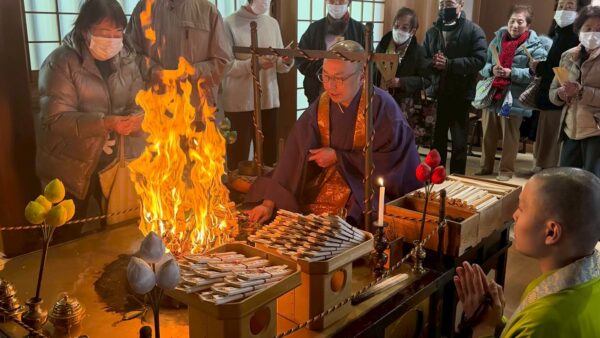 『春まつりのご案内』